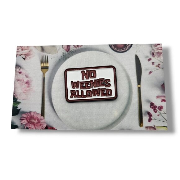 Spongebob SquarePants "No Weenies Allowed" Sign Brooch/Pin - Picture 3 of 7